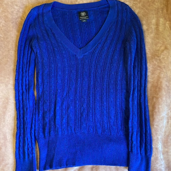 AE Sweater - Picture 1 of 6